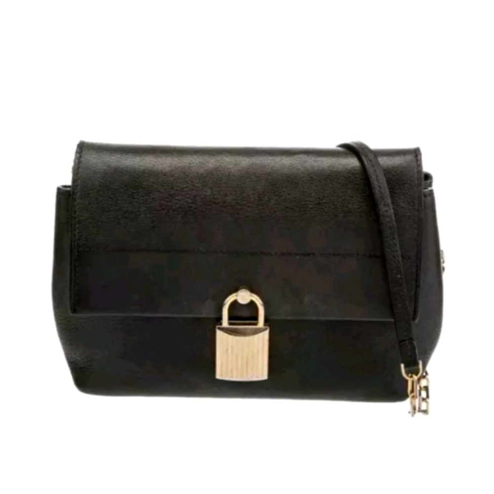 Tom Ford Shoulder Bag authentic and ✨️💥🔥♥️💕♥️